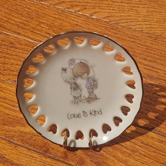 1985 Precious Moments - Collector Plates - Picture 7 of 12